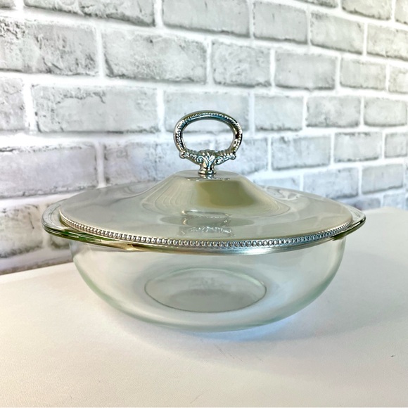 Vintage Pyrex/Beunilum Serving Dish Set - Clear Glass Bowl With Aluminum Cover - Picture 2 of 12